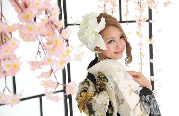 成人式の前撮りは岐阜のブライダル結衣がおすすめ【成人振袖　成人紋付】